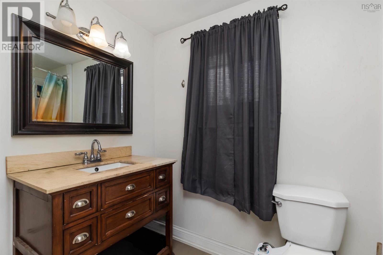 8a Marilyn Drive, Dartmouth, Nova Scotia  B2Y 3X8 - Photo 19 - 202601215