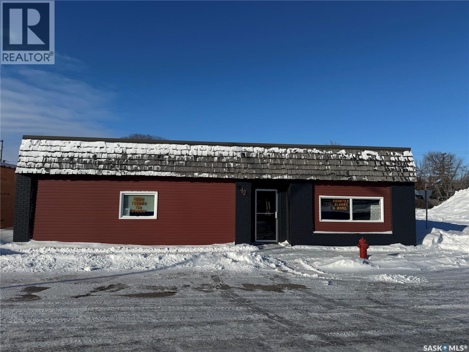 42 Main Street, Lanigan, Saskatchewan  S0K 2M0 - Photo 1 - SK027216