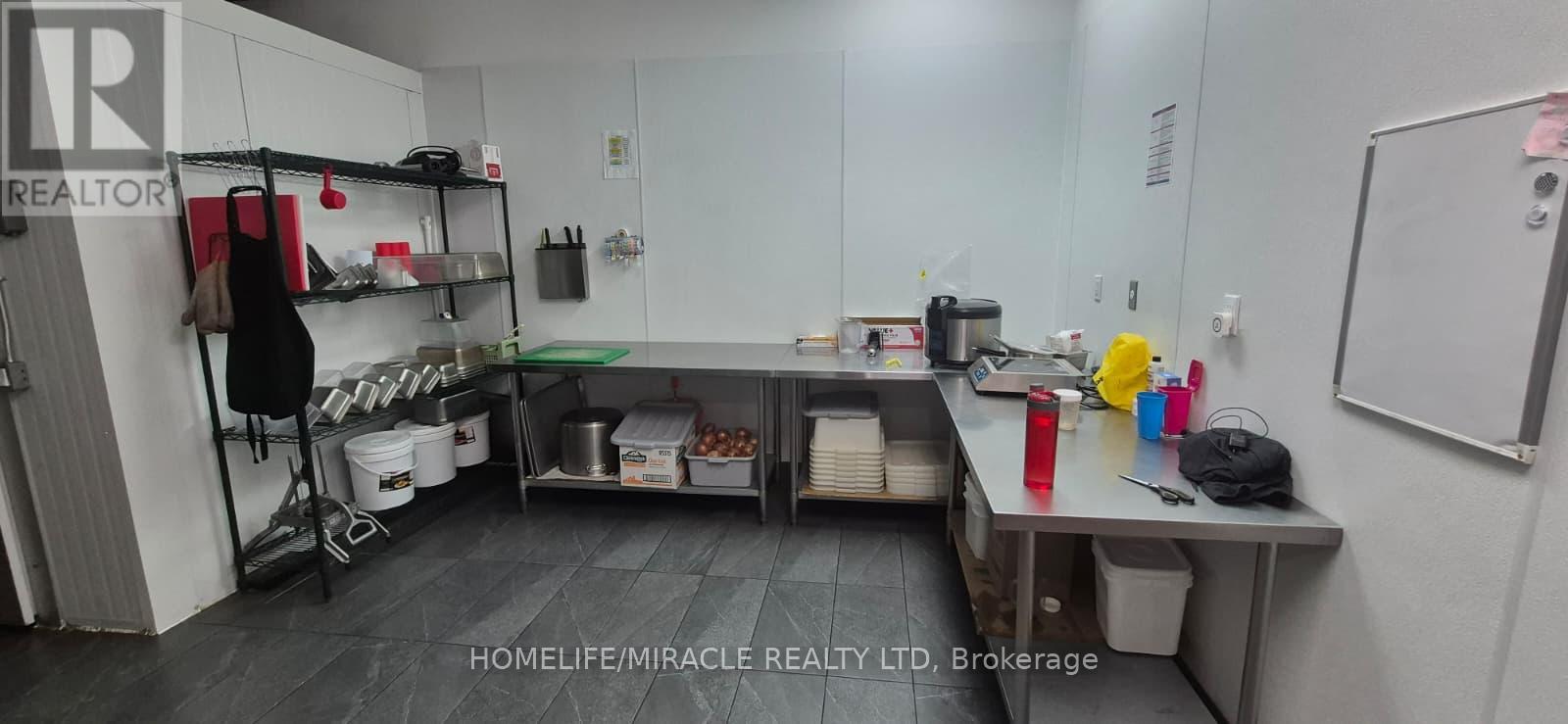 3 - 581 Huron Street, Stratford, Ontario  N5A 5T8 - Photo 6 - X12719148