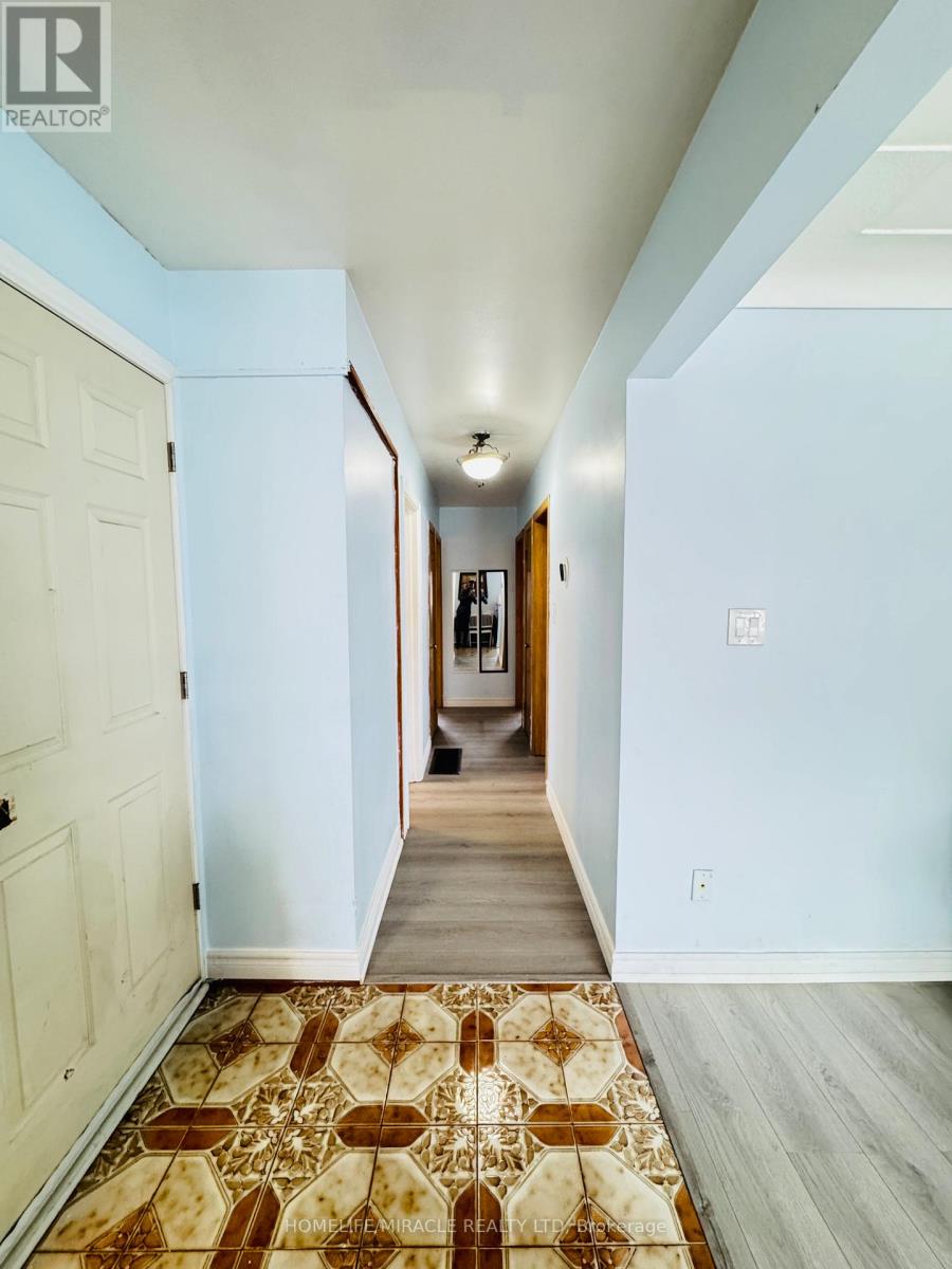 20 Terrace Drive, Hamilton, Ontario  L9A 2Y6 - Photo 11 - X12719158