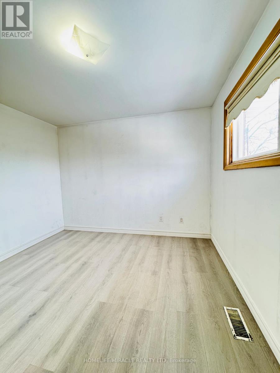 20 Terrace Drive, Hamilton, Ontario  L9A 2Y6 - Photo 18 - X12719158