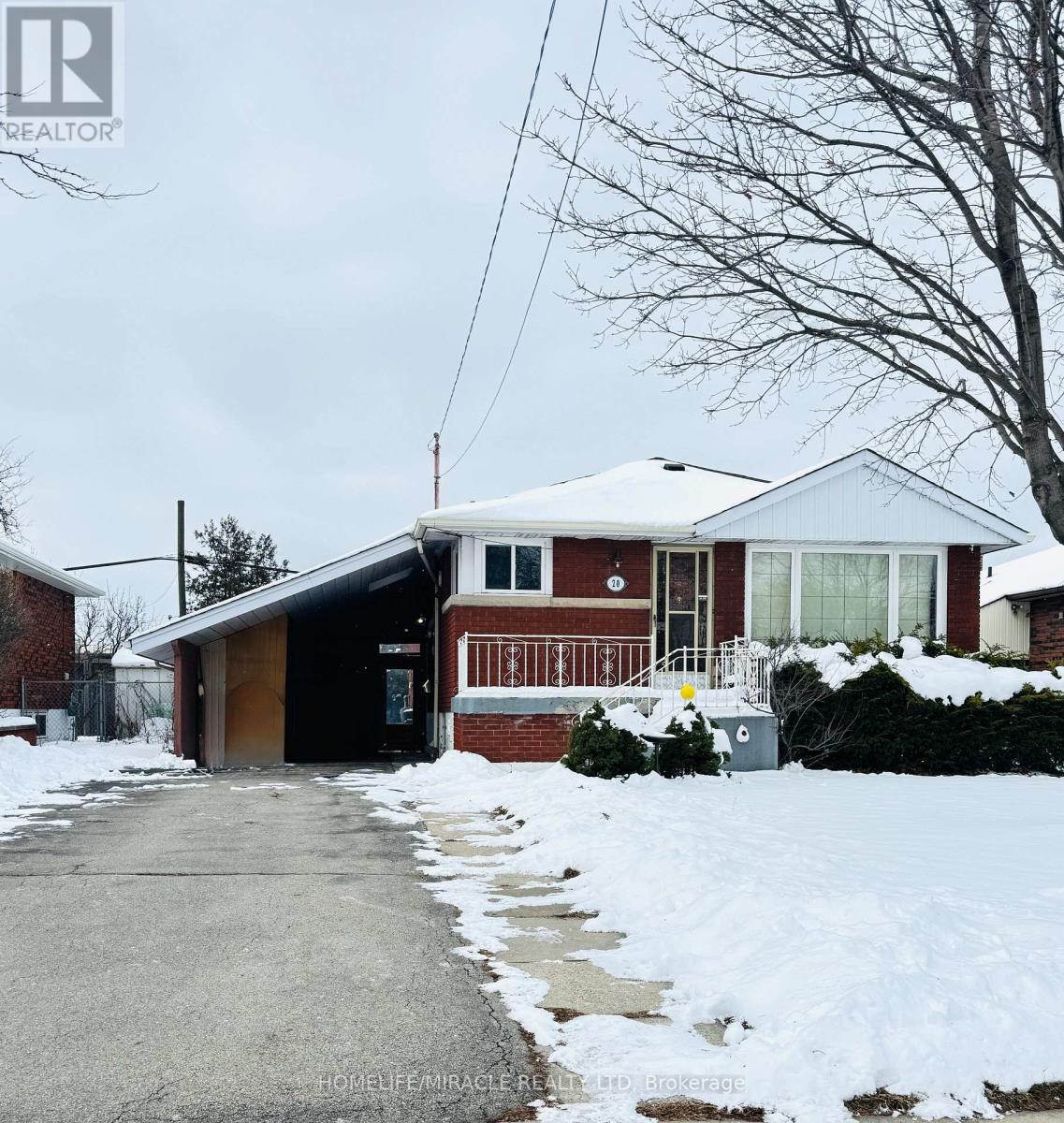 20 Terrace Drive, Hamilton, Ontario  L9A 2Y6 - Photo 2 - X12719158