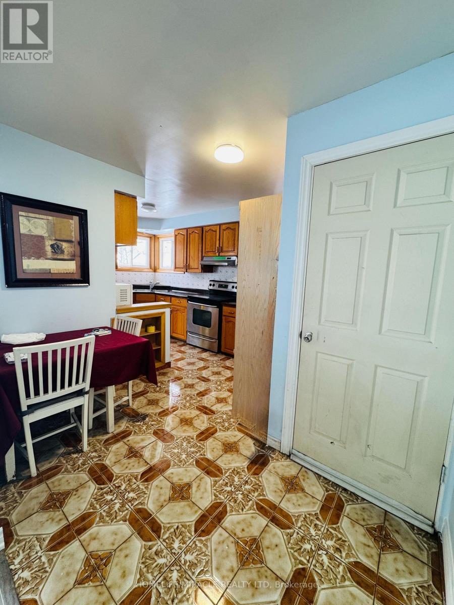 20 Terrace Drive, Hamilton, Ontario  L9A 2Y6 - Photo 6 - X12719158