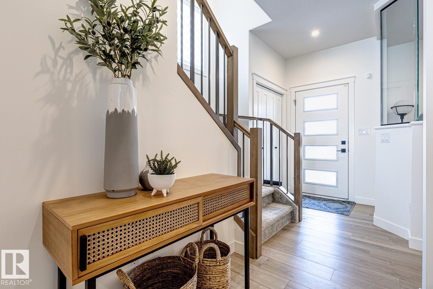 301 Juniper CV, leduc, Alberta