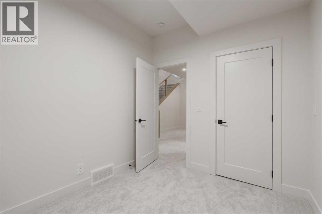 2812 35 Street Sw, Calgary, Alberta  T3E 2Y5 - Photo 44 - A2273424