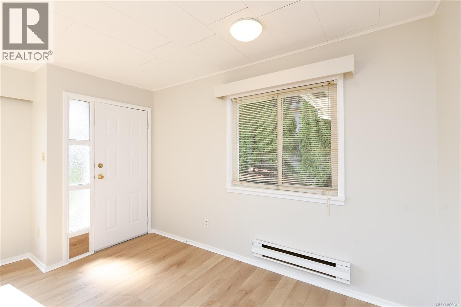 577 17th St, Courtenay, British Columbia  V9N 1Y9 - Photo 3 - 1023949