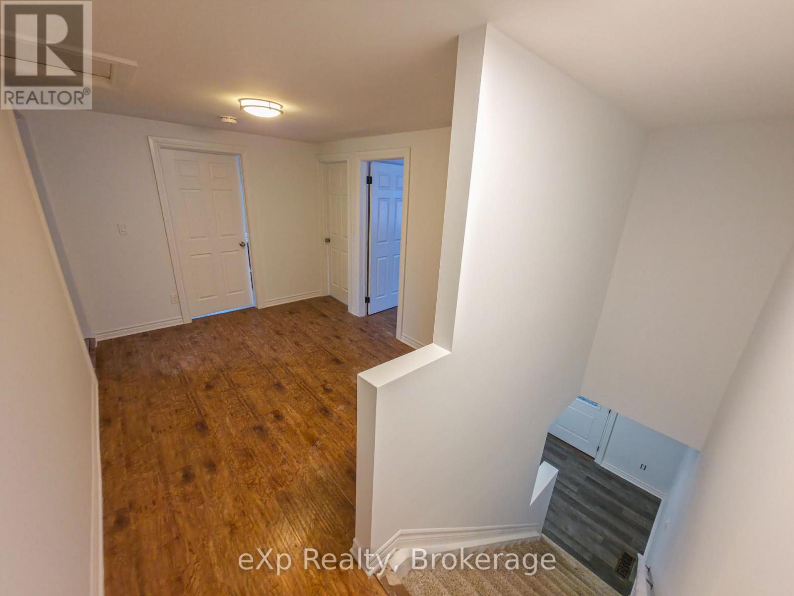 20 High Street, Mapleton, Ontario  N0G 1P0 - Photo 10 - X12719260