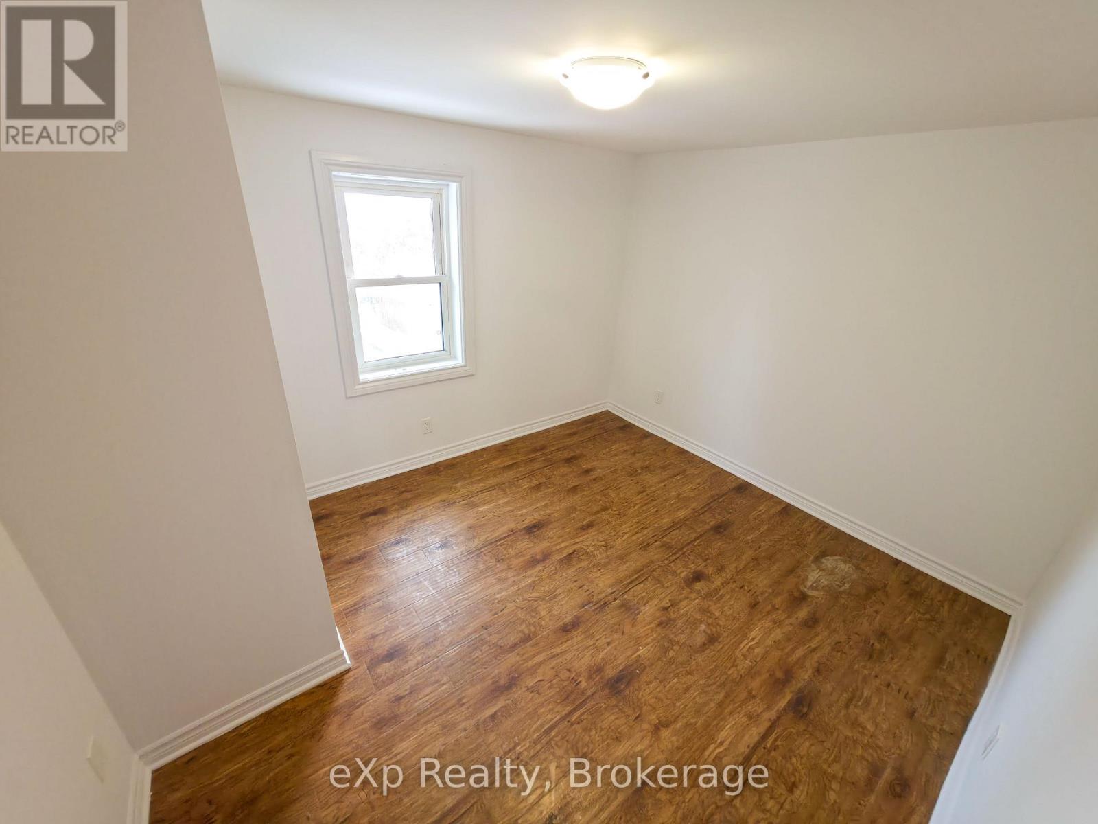 20 High Street, Mapleton, Ontario  N0G 1P0 - Photo 12 - X12719260