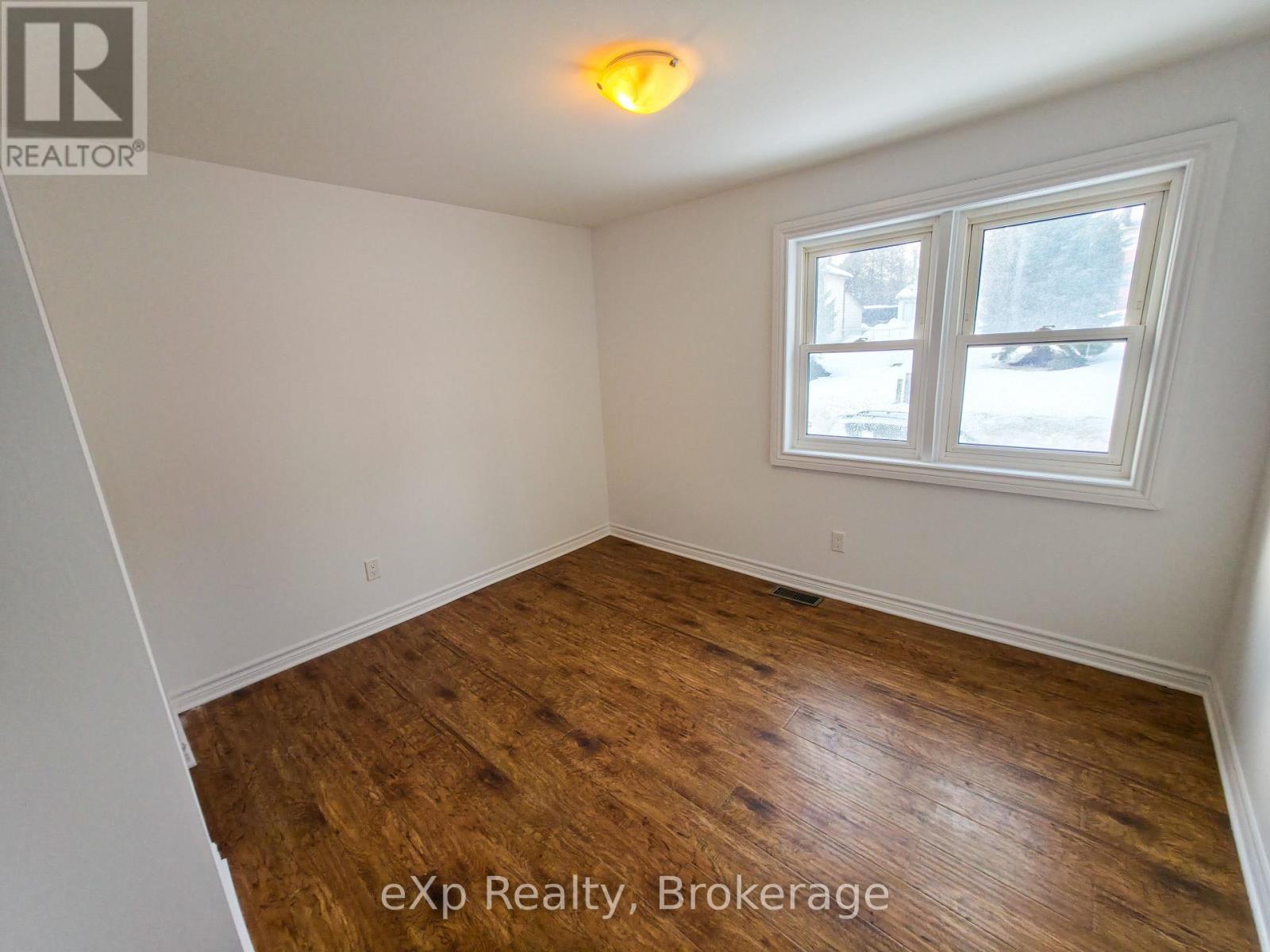 20 High Street, Mapleton, Ontario  N0G 1P0 - Photo 14 - X12719260