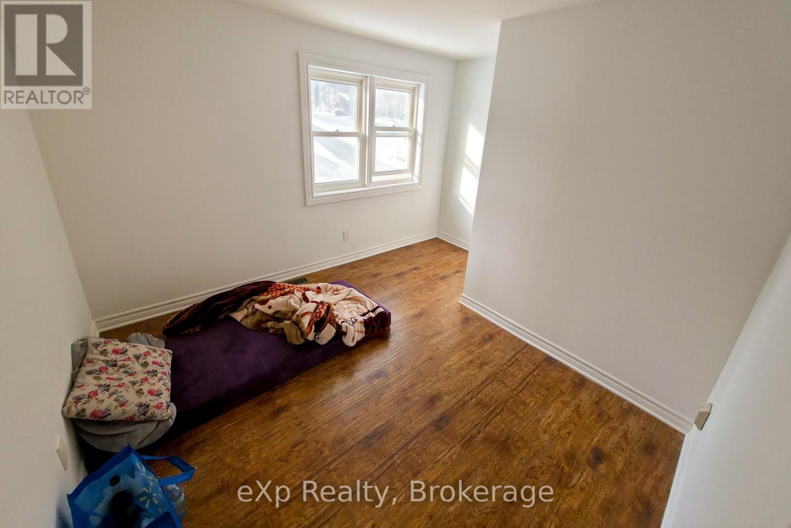 20 High Street, Mapleton, Ontario  N0G 1P0 - Photo 16 - X12719260