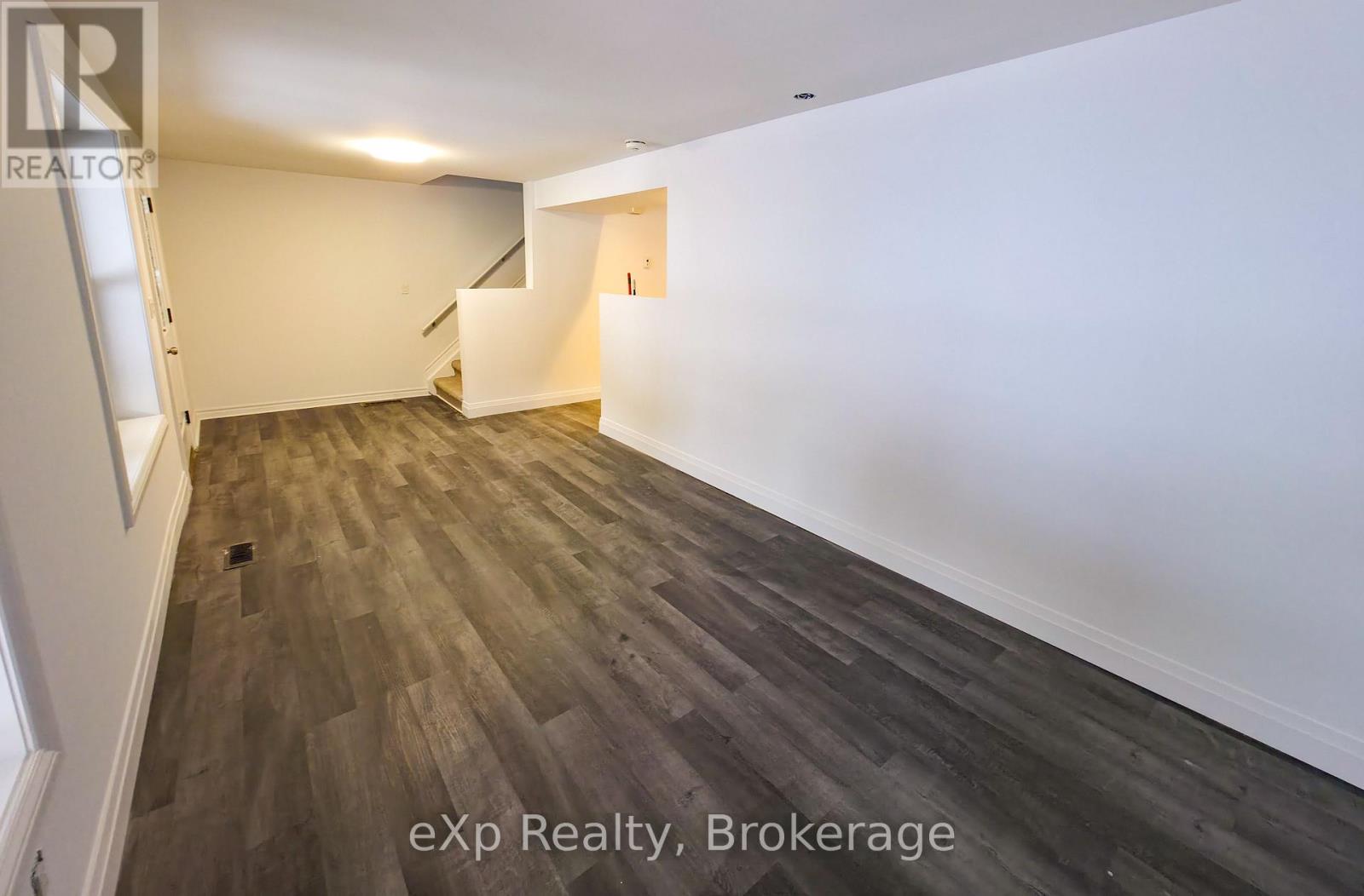 20 High Street, Mapleton, Ontario  N0G 1P0 - Photo 8 - X12719260