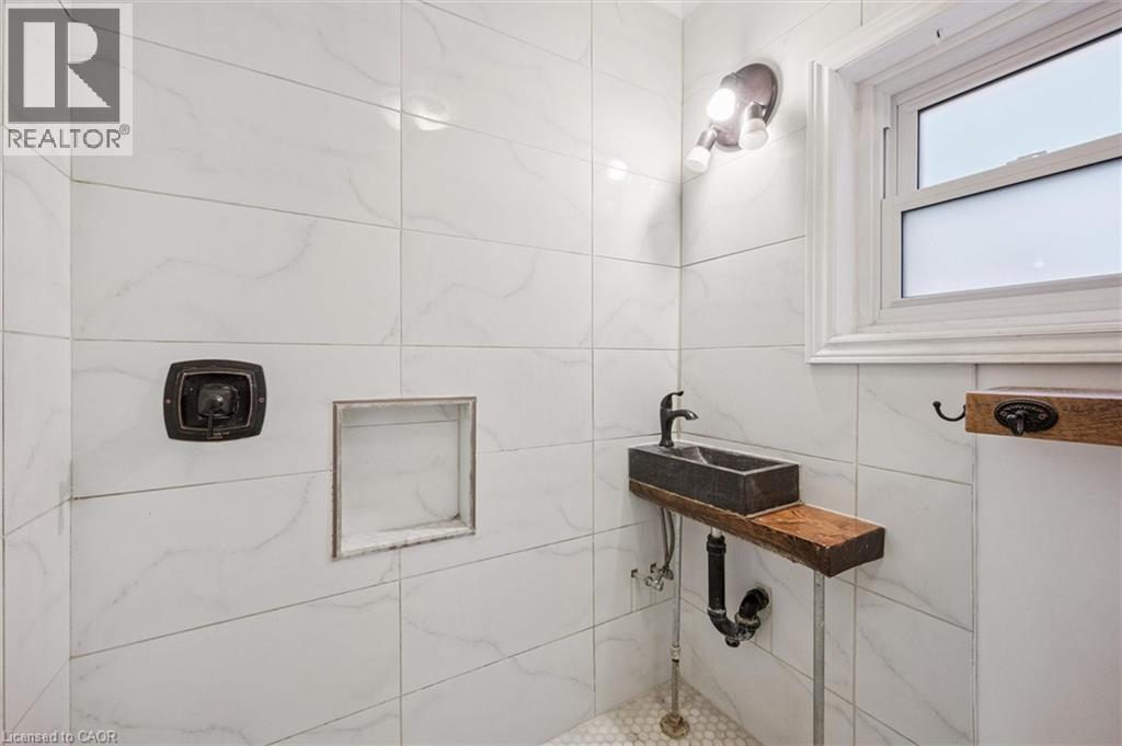 145 Bridgeport Road E, Waterloo, Ontario N2J 2K3 - Photo 17 - 40784969