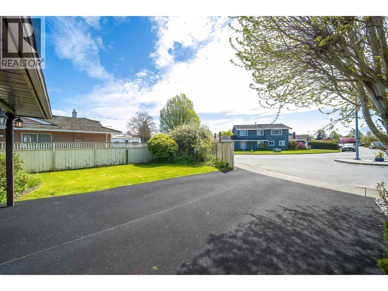 10651 Canso Crescent, Richmond, British Columbia  V7E 5B6 - Photo 6 - R3081975