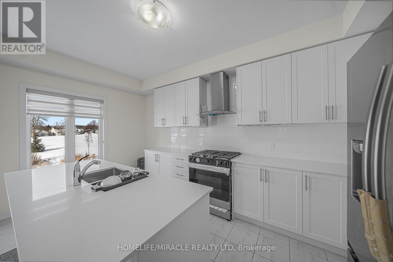 80 Golf Links Drive, Loyalist, Ontario  K0H 1G0 - Photo 5 - X12539222