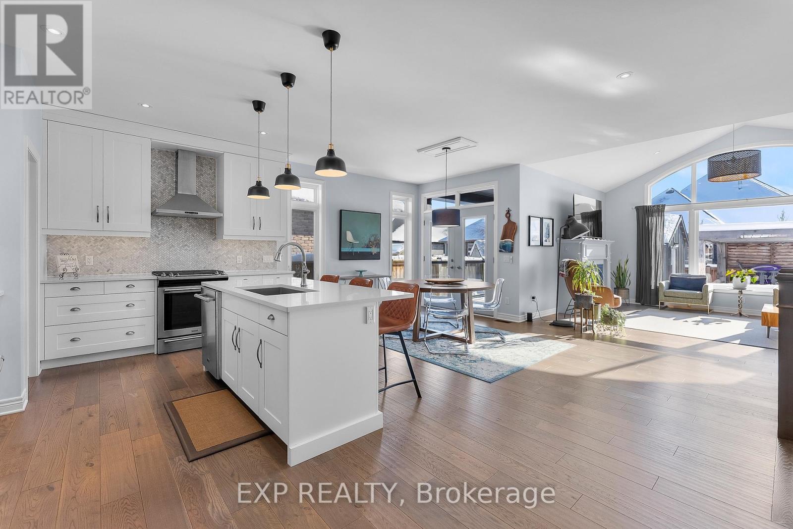 12 Rosewood Crescent, Pelham (Fonthill), Ontario  L0S 1E6 - Photo 7 - X12719250