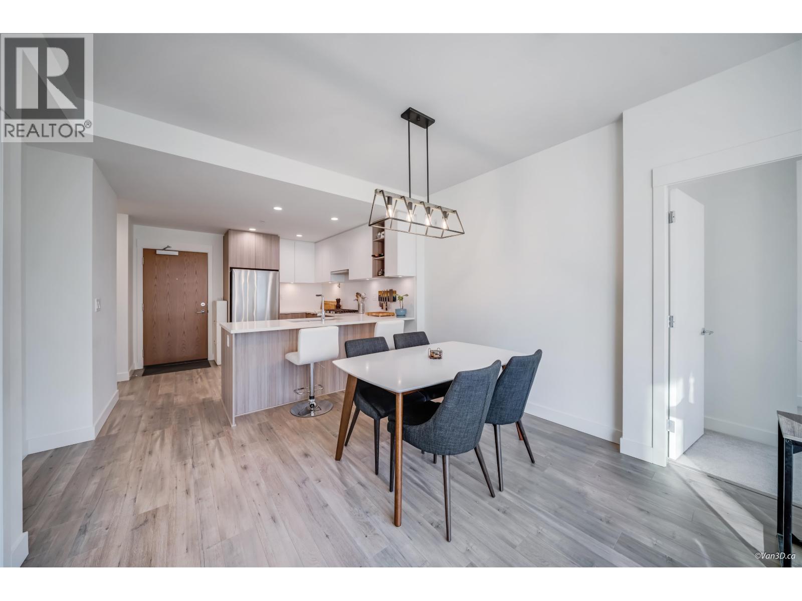 415 750 Dogwood, Coquitlam, British Columbia  V3J 4B7 - Photo 8 - R3082093