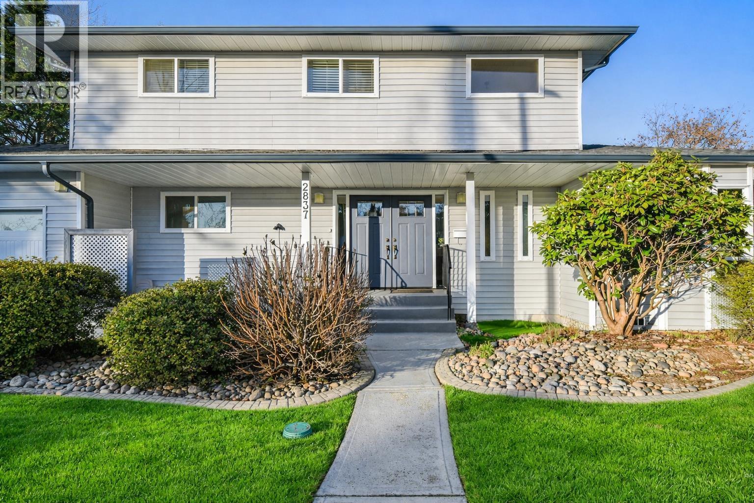 2837 Mccoomb Drive, Coquitlam, British Columbia  V3B 6L2 - Photo 2 - R3082100