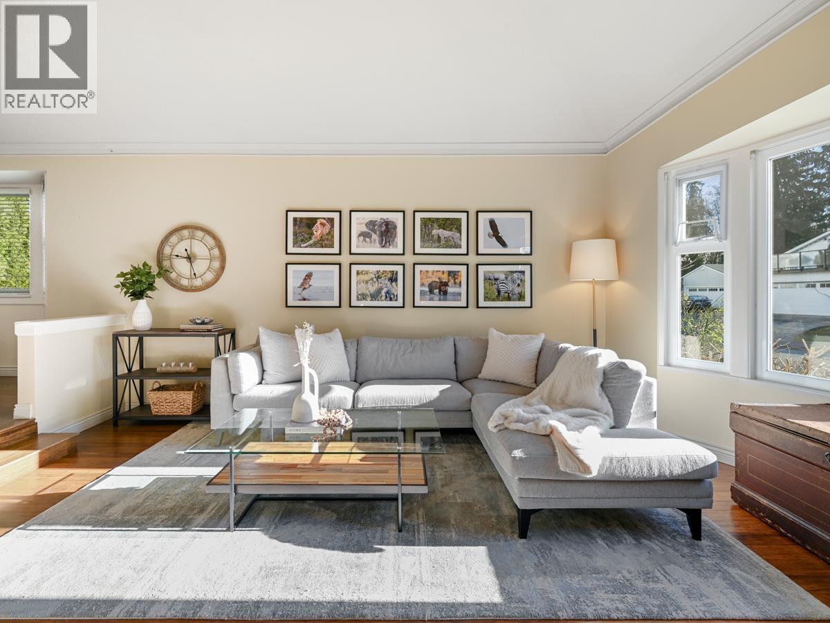 2837 Mccoomb Drive, Coquitlam, British Columbia  V3B 6L2 - Photo 6 - R3082100