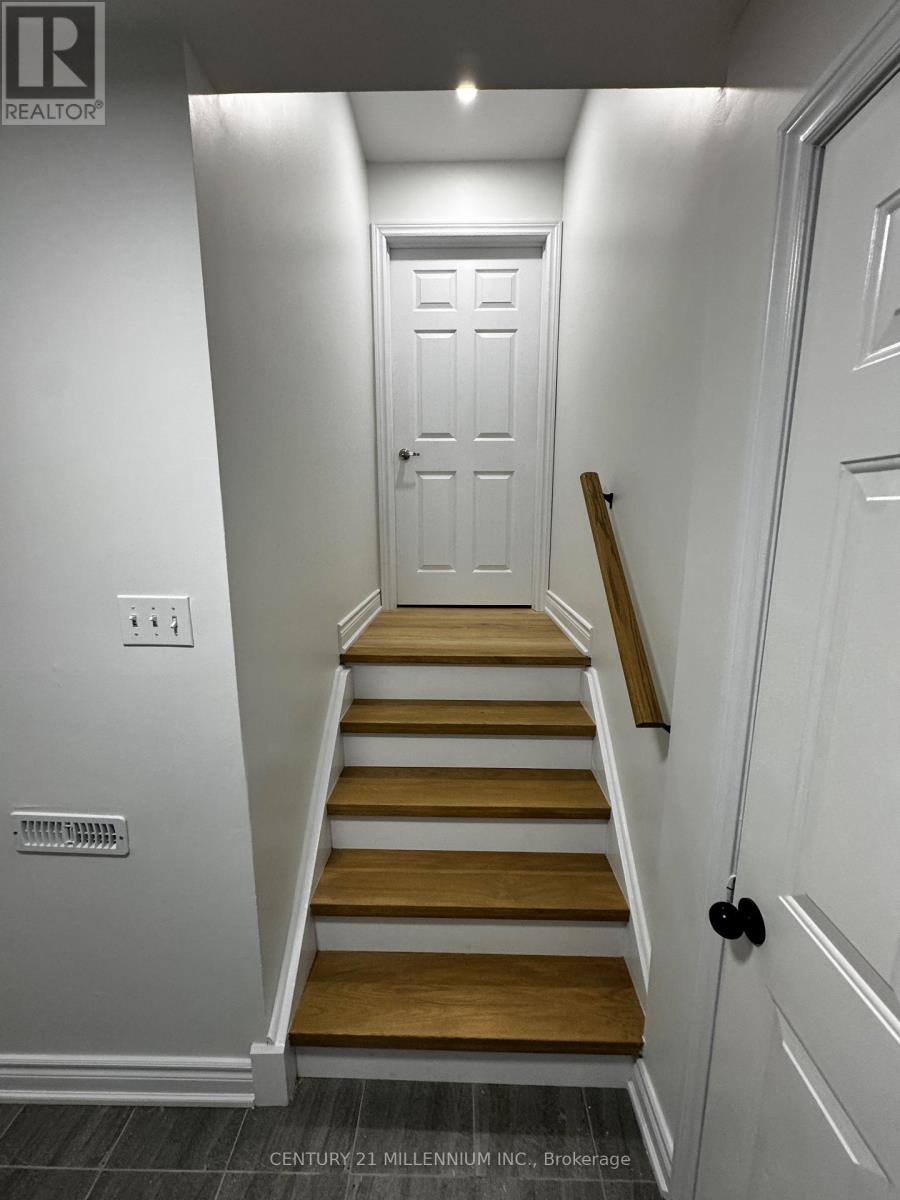 131 Edelwild Drive, Orangeville, Ontario  L9W 3H9 - Photo 4 - W12659632