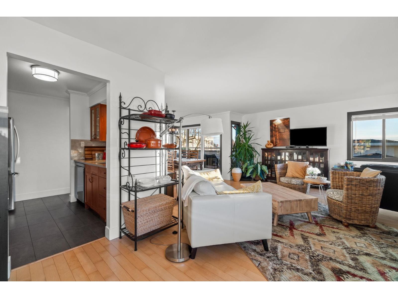 101 15041 Prospect Avenue, White Rock, British Columbia  V4B 2B5 - Photo 8 - R3082158