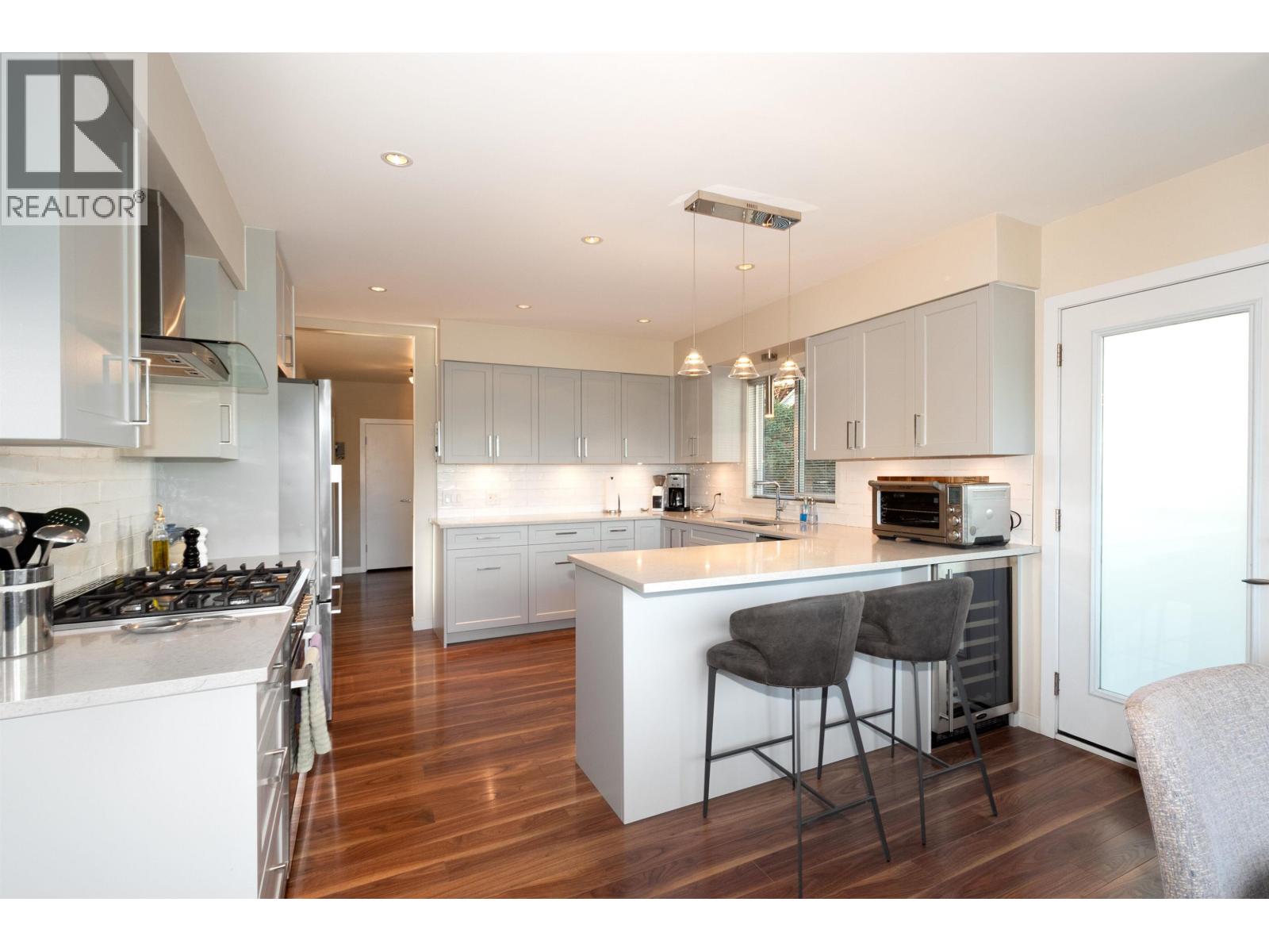 2341 Panorama Drive, North Vancouver, British Columbia  V7G 1V4 - Photo 13 - R3081898