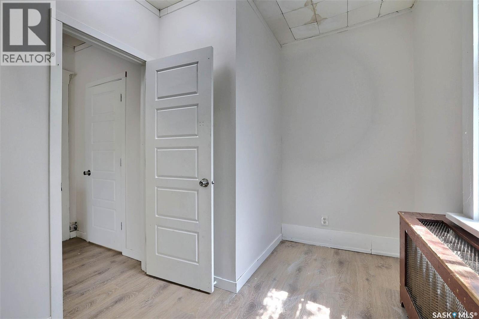 2263 Osler Street, Regina, Saskatchewan  S4P 1W9 - Photo 12 - SK027205