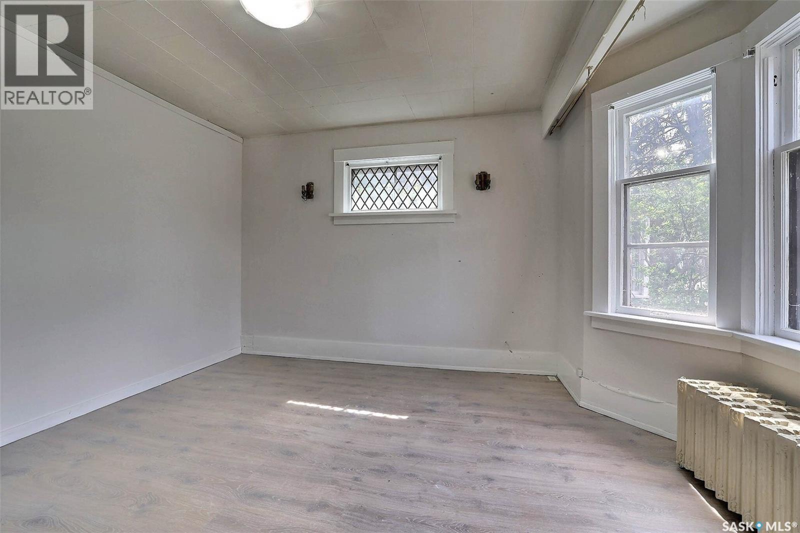 2263 Osler Street, Regina, Saskatchewan  S4P 1W9 - Photo 5 - SK027205