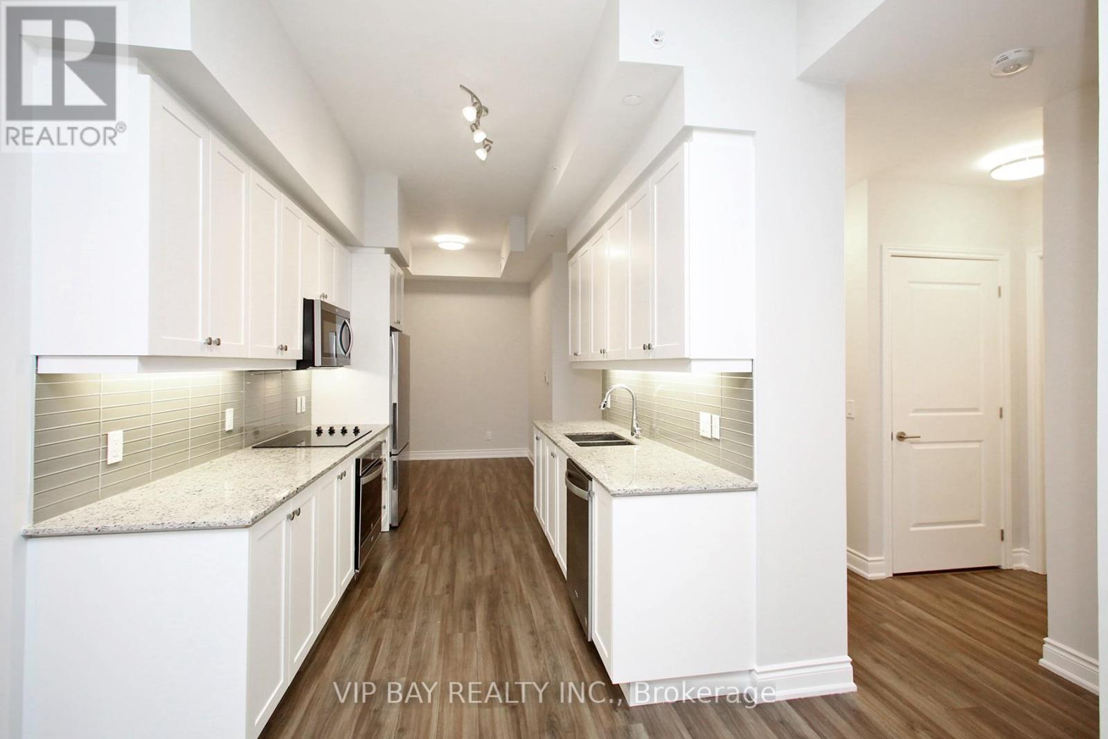 1608 - 9618 Yonge Street, Richmond Hill, Ontario  L4C 0X5 - Photo 6 - N12674276