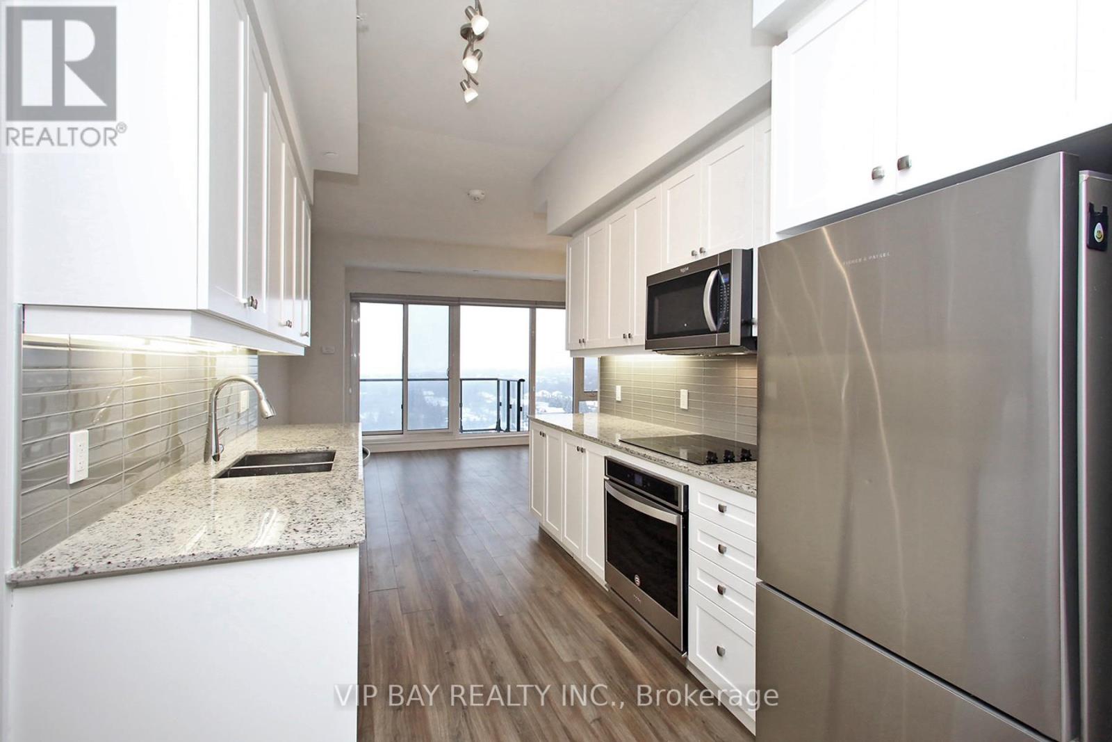 1608 - 9618 Yonge Street, Richmond Hill, Ontario  L4C 0X5 - Photo 7 - N12674276