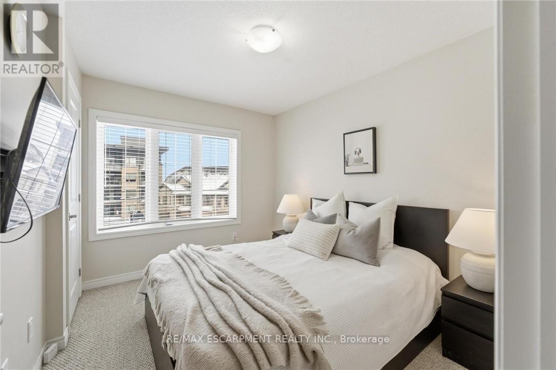 16 Lakefront Drive, Hamilton, Ontario  L8E 0J3 - Photo 17 - X12716890