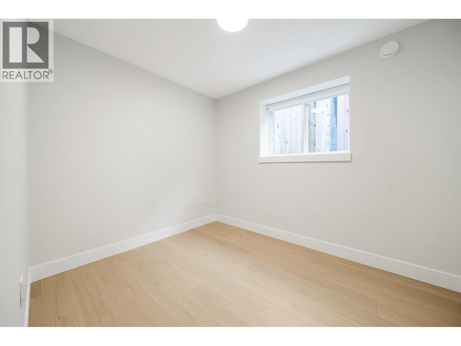 6926 Carnegie Street, Burnaby, British Columbia  V5B 1Y5 - Photo 22 - R3081394