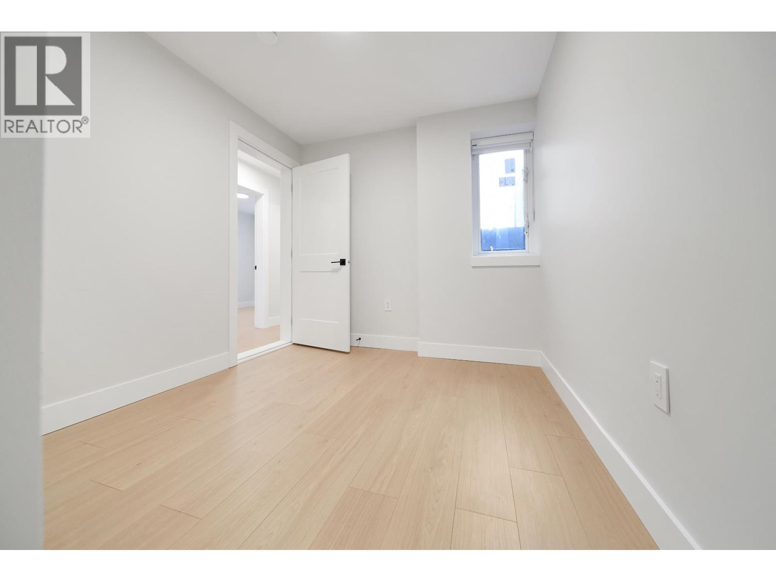 6926 Carnegie Street, Burnaby, British Columbia  V5B 1Y5 - Photo 25 - R3081394