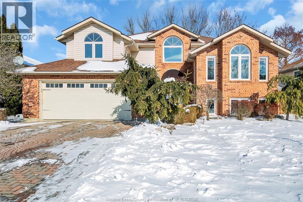 1656 Lyons Avenue, Lasalle, Ontario N9J 3K4 - Photo 2 - 26001668