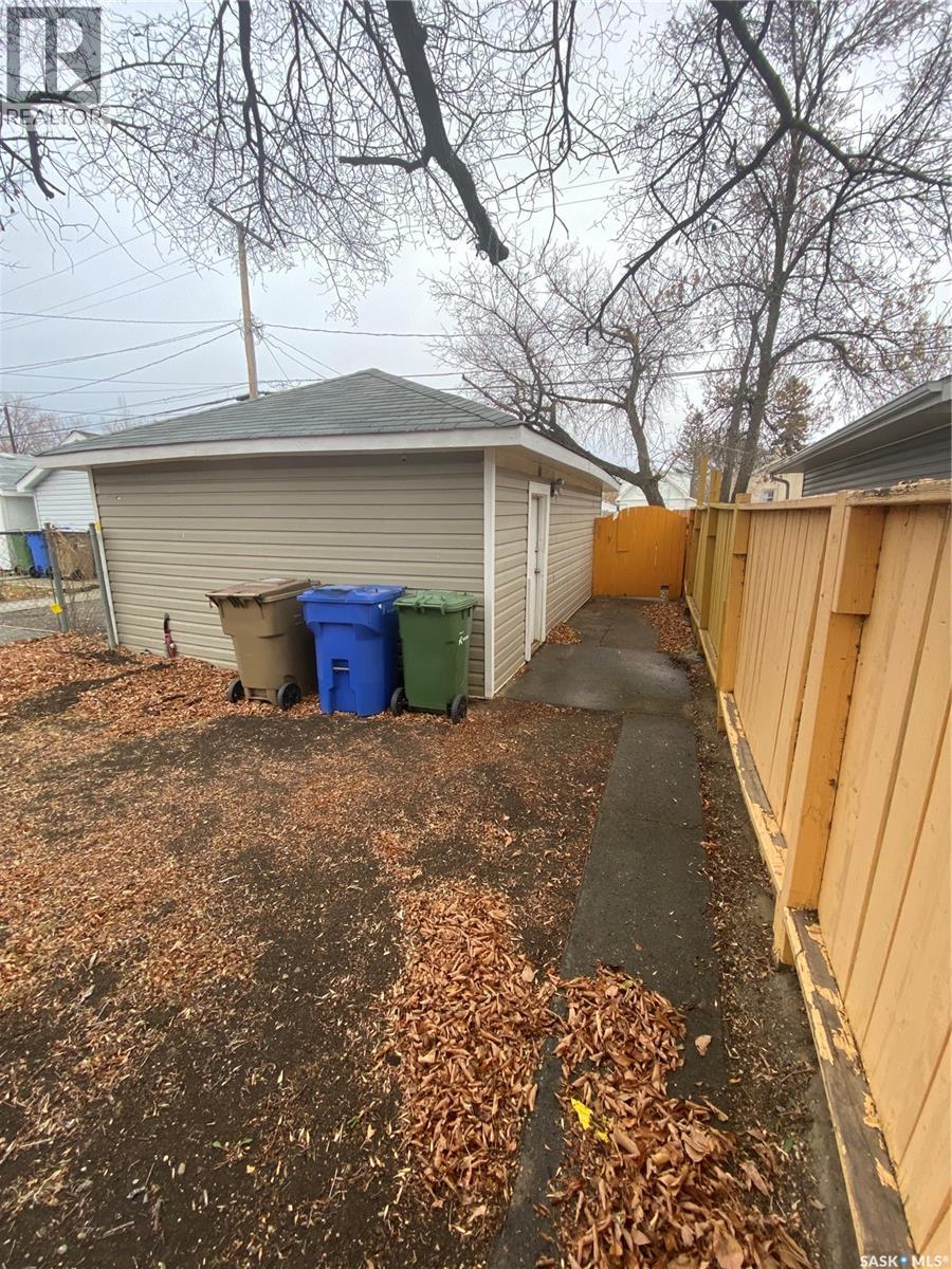 1945 Wallace Street, Regina, Saskatchewan  S4N 4A1 - Photo 14 - SK025761