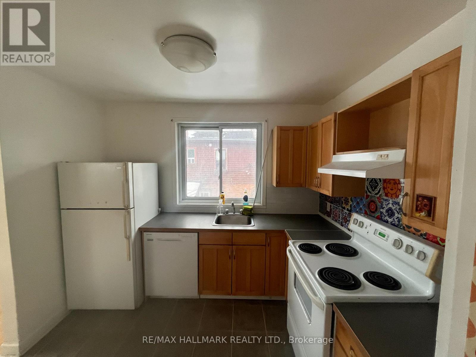 2 - 2 Bellhaven Road, Toronto, Ontario  M4L 3J5 - Photo 3 - E12719266