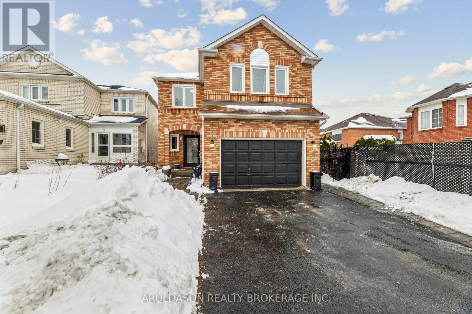 3 BOOTH CRESCENT, Ajax, Ontario
