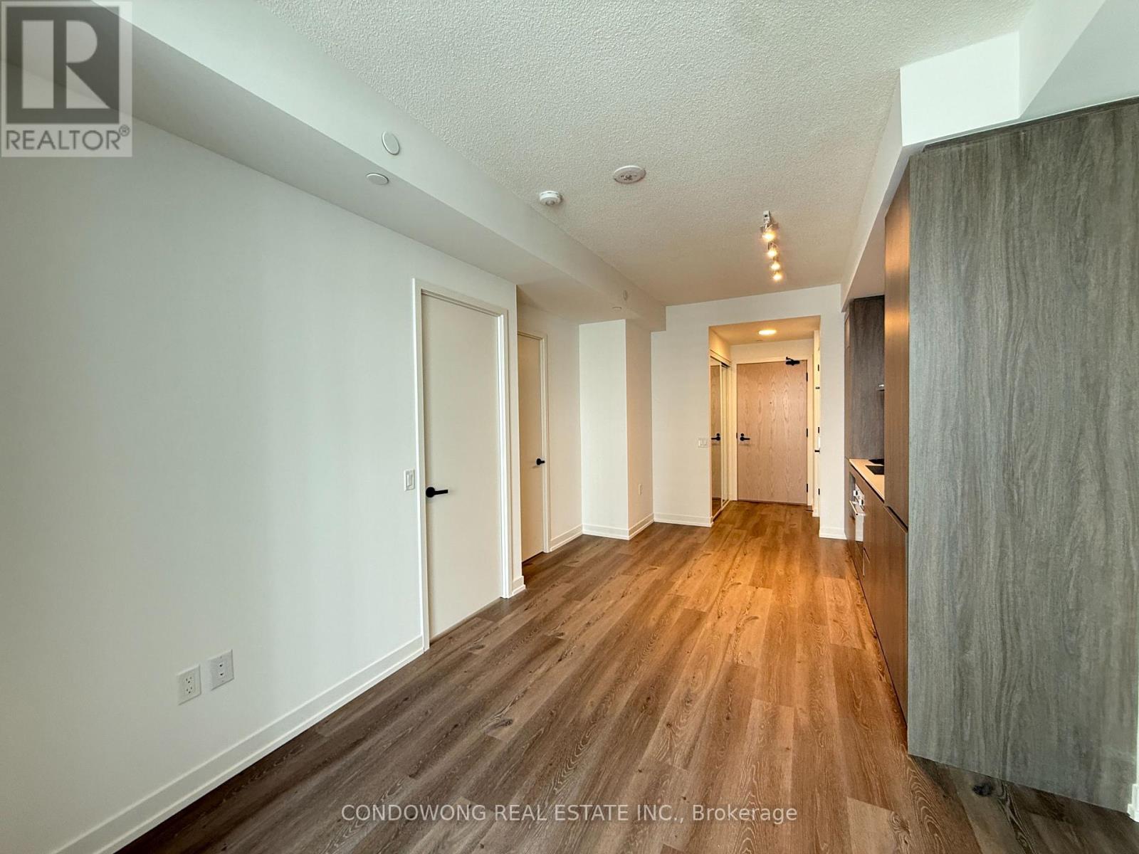 2602 - 28 Interchange Way, Vaughan, Ontario  L4K 0P8 - Photo 5 - N12719298