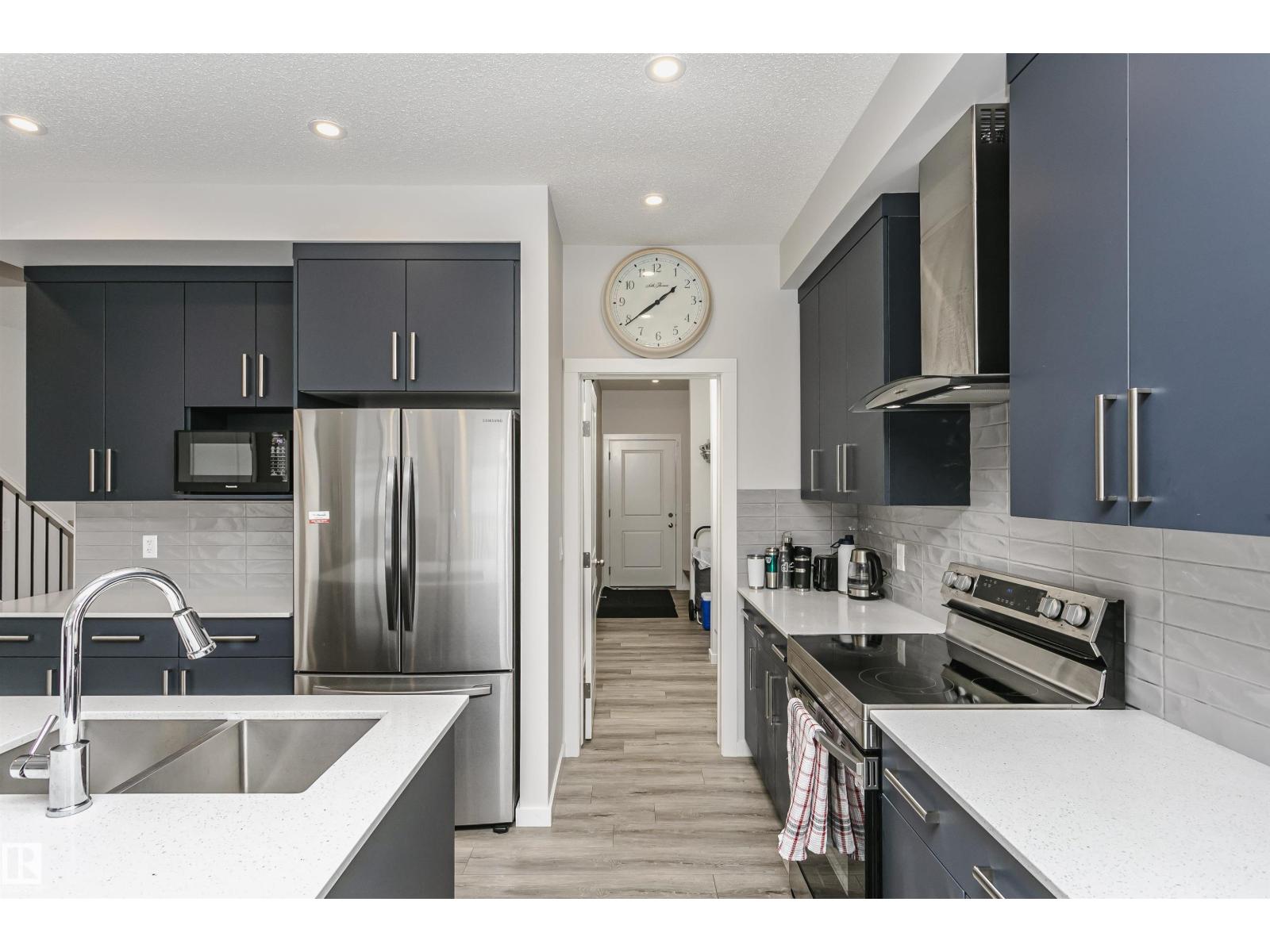 9421 Pear Cr Sw, Edmonton, Alberta  T6X 2Z5 - Photo 18 - E4470703