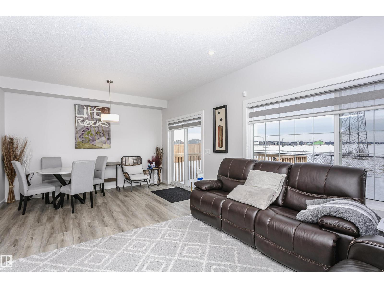 9421 Pear Cr Sw, Edmonton, Alberta  T6X 2Z5 - Photo 7 - E4470703