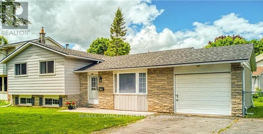 63 OLD OAK ROAD, Kingston, Ontario