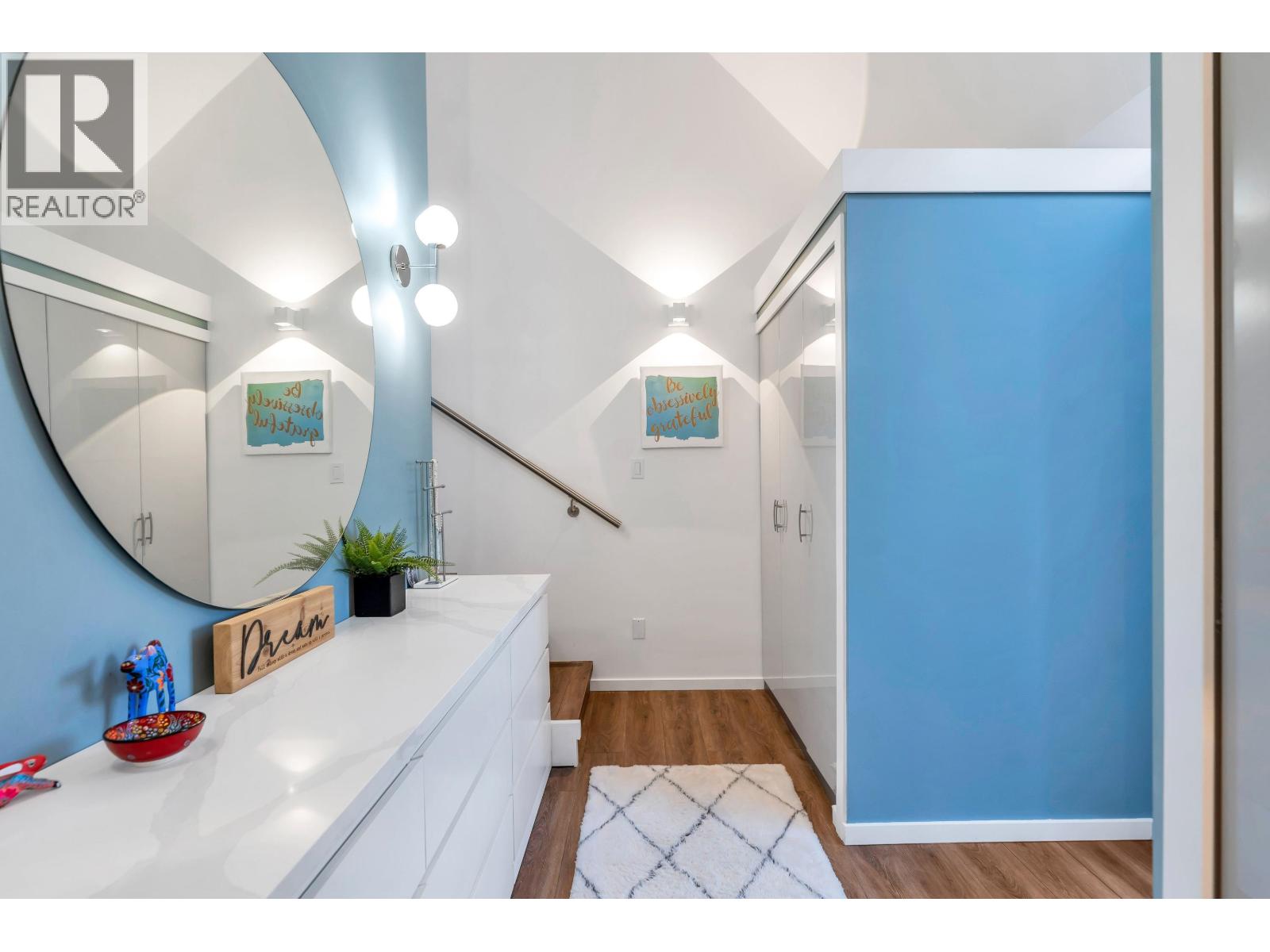 4 328 E 2nd Street, North Vancouver, British Columbia  V7L 1C7 - Photo 23 - R3082063