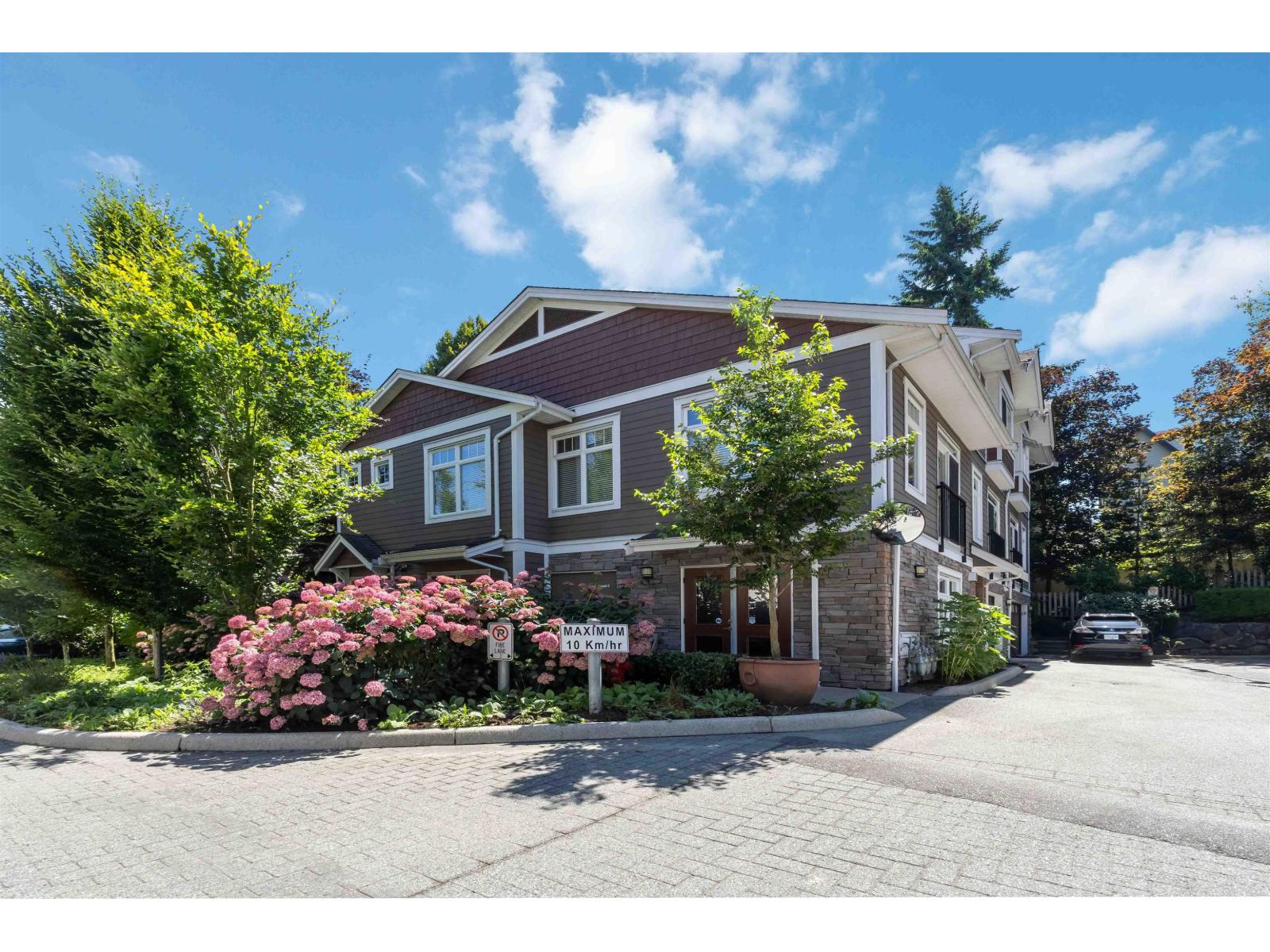 41 2689 Parkway Drive, Surrey, British Columbia  V4P 0C3 - Photo 2 - R3058253