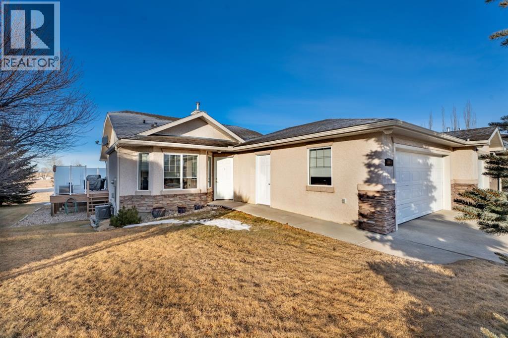 1007 Whispering Greens Court, Vulcan, Alberta  T0L 2B0 - Photo 2 - A2280141