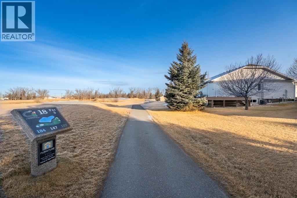 1007 Whispering Greens Court, Vulcan, Alberta  T0L 2B0 - Photo 3 - A2280141