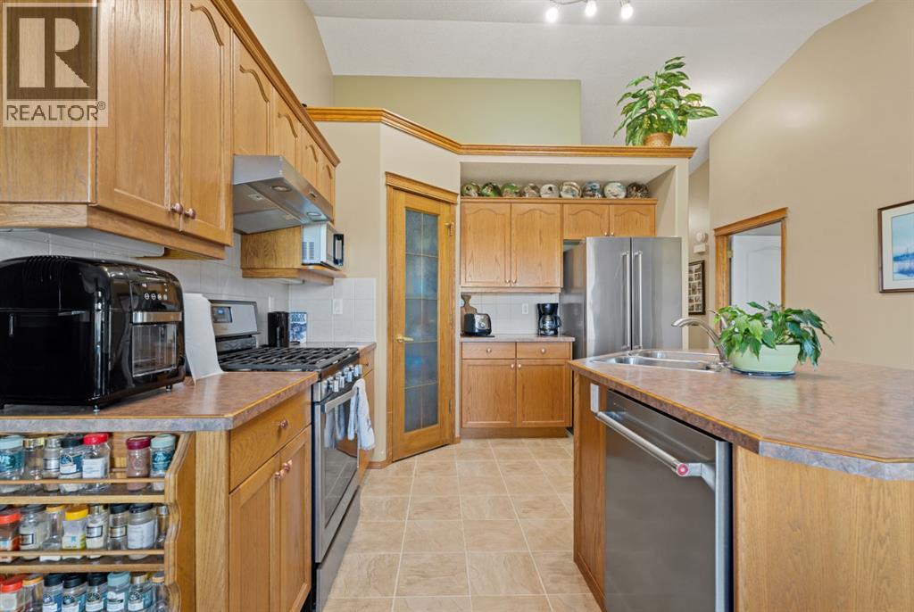 1007 Whispering Greens Court, Vulcan, Alberta  T0L 2B0 - Photo 29 - A2280141