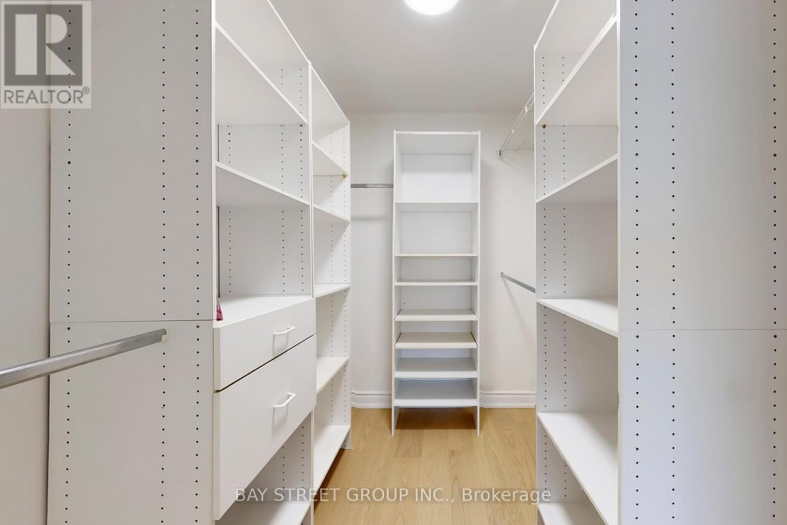 37 Abbeywood Trail, Toronto, Ontario  M3B 3B4 - Photo 25 - C12717524