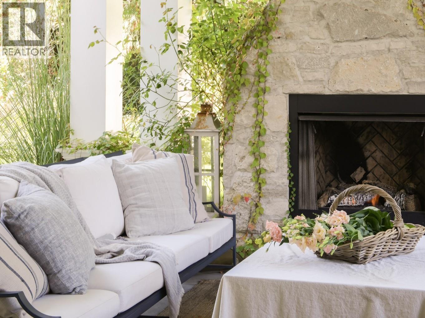 4065 Lions Avenue, North Vancouver, British Columbia  V7R 3S2 - Photo 6 - R3082136