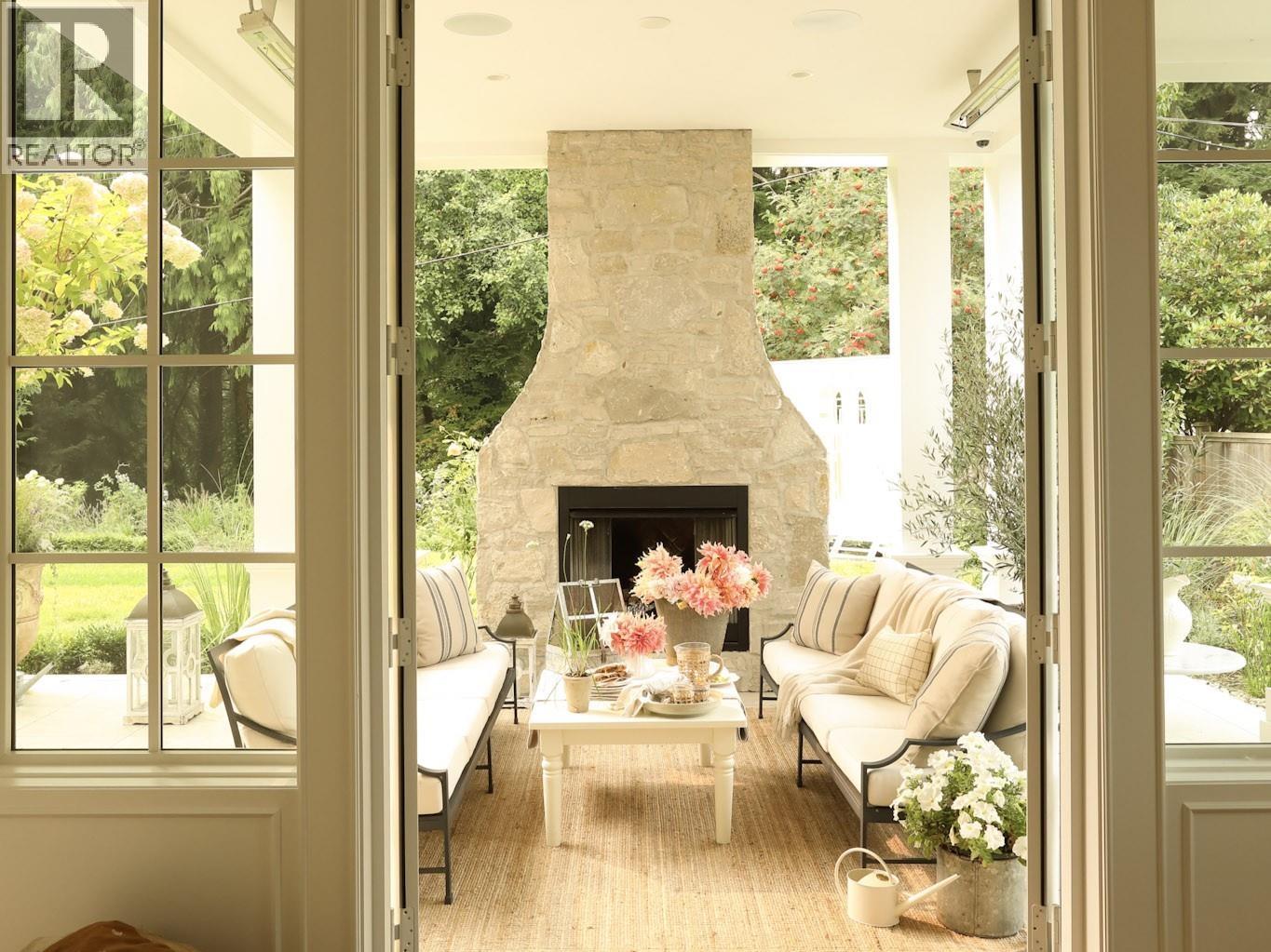 4065 Lions Avenue, North Vancouver, British Columbia  V7R 3S2 - Photo 7 - R3082136