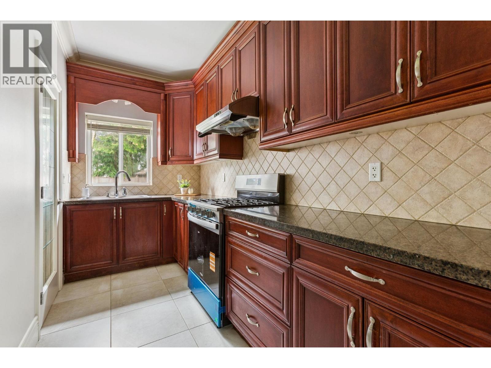 5931 Riverdale Drive, Richmond, British Columbia  V7C 2E4 - Photo 14 - R3082160