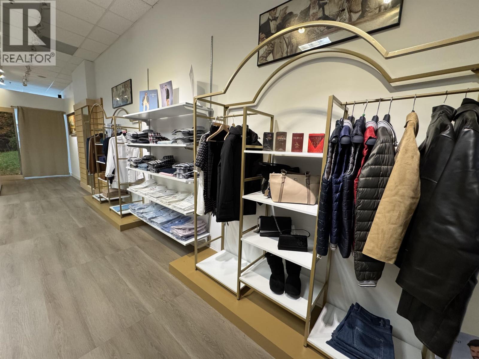 94 935 Marine Drive, North Vancouver, British Columbia  V7P 1S3 - Photo 4 - C8075362